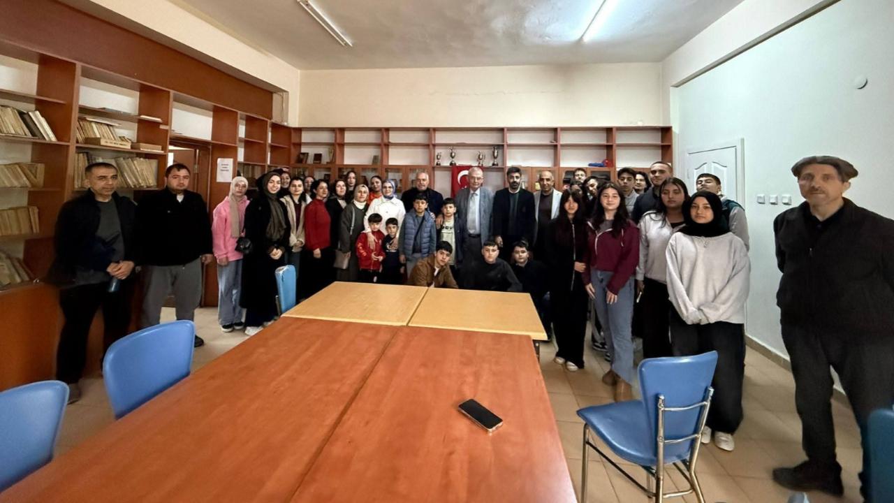 Türkçenin Zenginlikleri Menemen’de Konuşuldu
