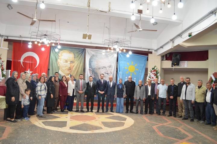 Ahmetli İYİ Parti’de Şengün güven tazeledi