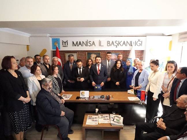 Erhan Dumlu, İYİ Parti Manisa İl Başkanlığına Aday Oldu