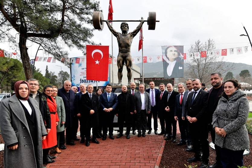 Pınarbaşı’nda Bir Efsaneye Saygı