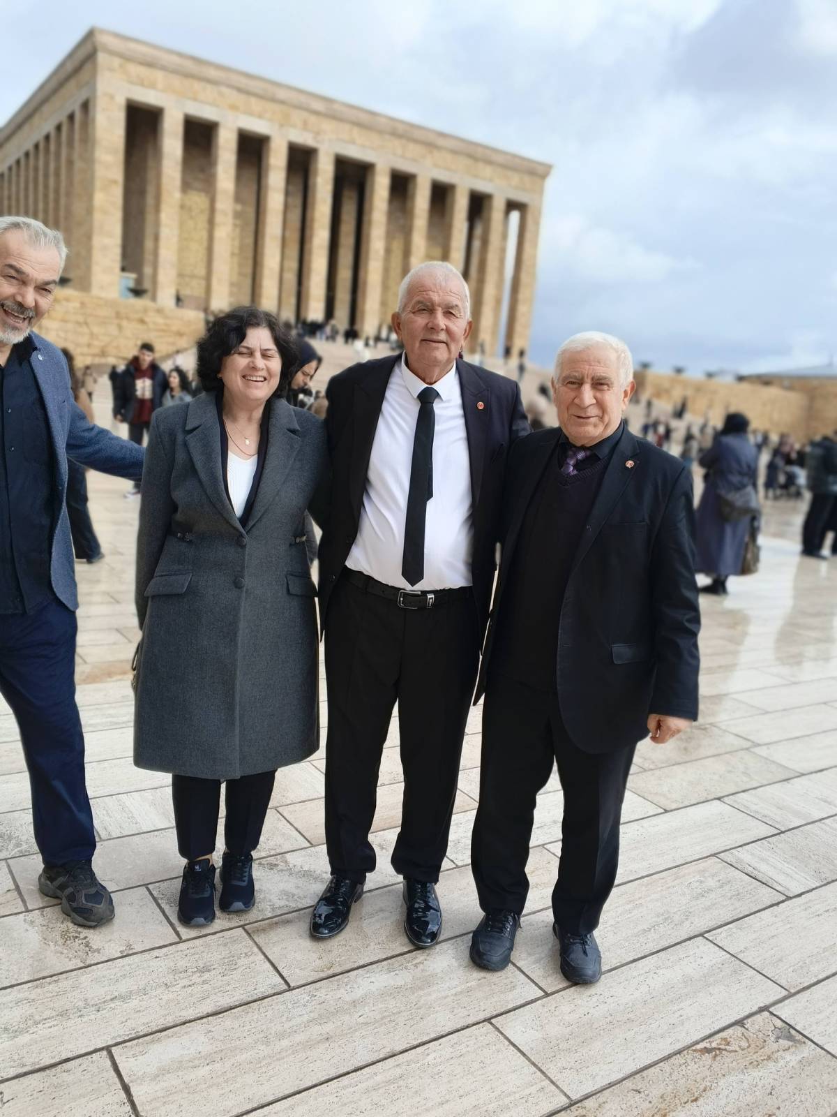 Güçlü Yol Partisi İlk Kurultayını Tamamladı