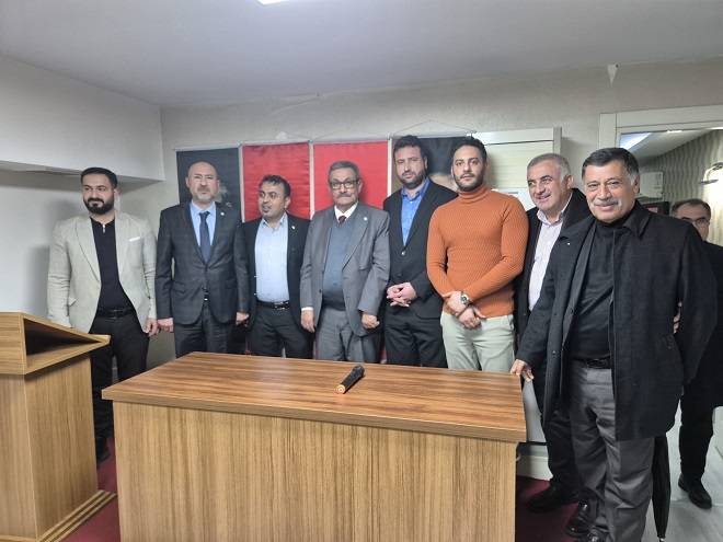 İzmir’de Türkmenlerin durumu masaya yatırıldı