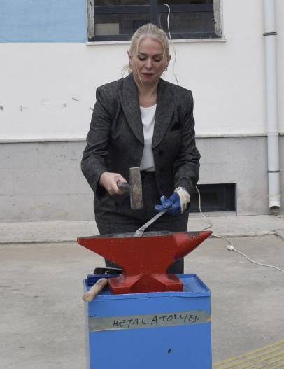 Karşıyaka’da muhteşem Nevruz kutlaması