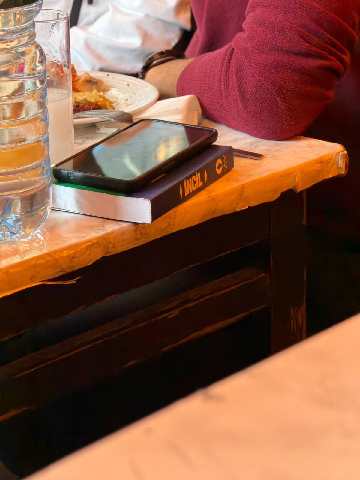 İzmir’de Bir Dernek Hakkındaki İddialar Gündemde